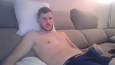 milkhotcam23  27-12-2021